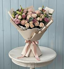 Букет цветов из:  Розы и Лизиантусы в Апанасенковском