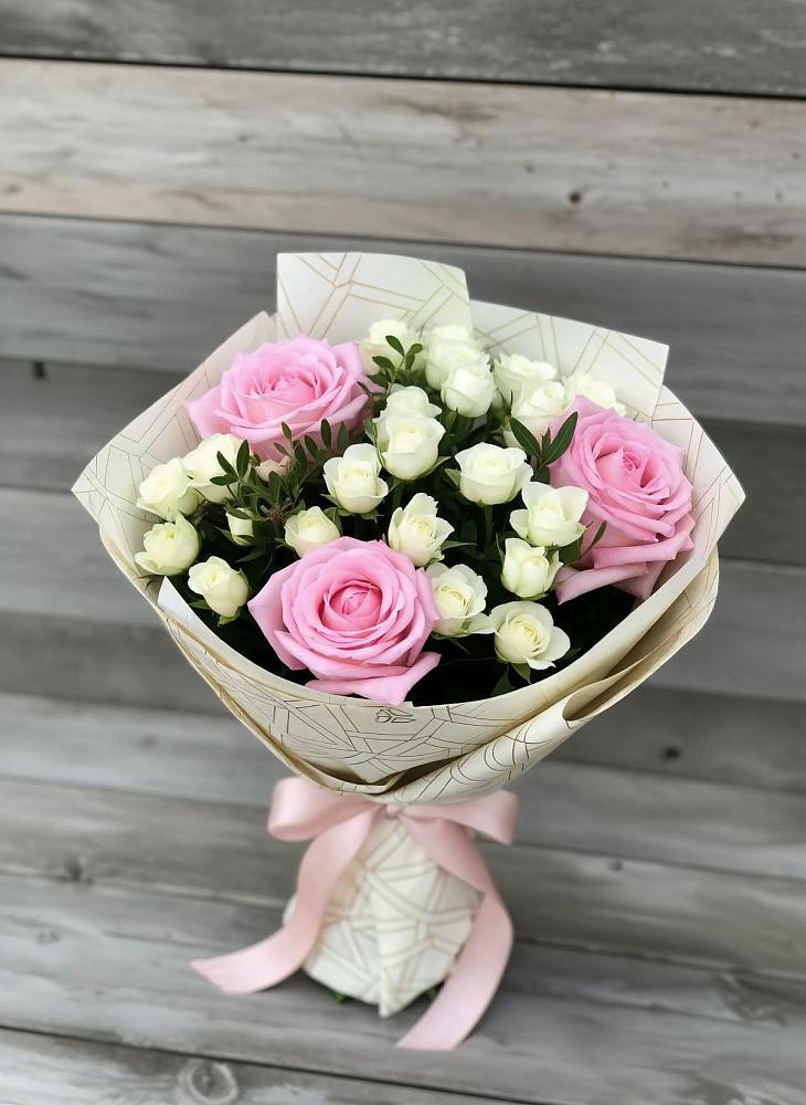 Букет цветов из: Розы в Апанасенковском