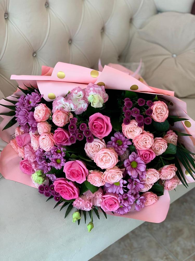 Букет цветов из: Хризантемы, Розы и Лизиантусы в Апанасенковском