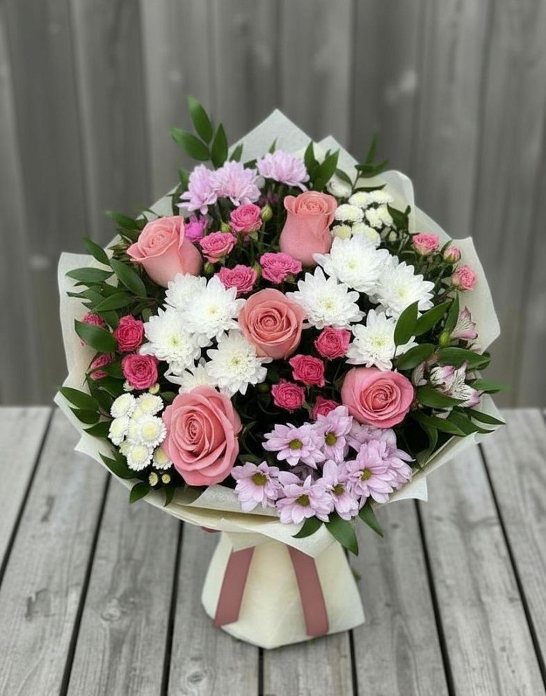 Букет цветов из: Альстромерии, Гвоздики, Розы и Хризантемы в Апанасенковском