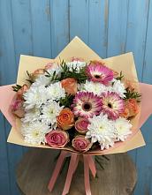 Букет цветов из:  Розы, Герберы и Хризантемы в Апанасенковском