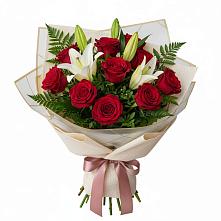 Букет цветов из:  Лилии и Розы в Апанасенковском