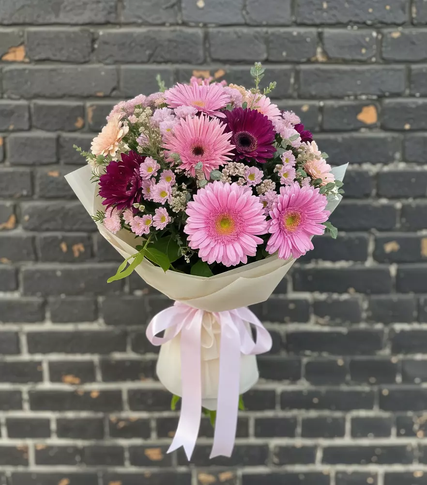 Букет цветов из: Герберы и Хризантемы в Апанасенковском