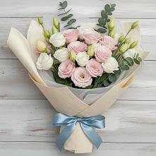 Букет цветов из:  Лизиантусы в Апанасенковском