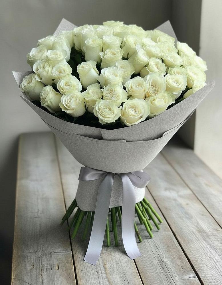 Букет 35 Белых роз в Апанасенковском