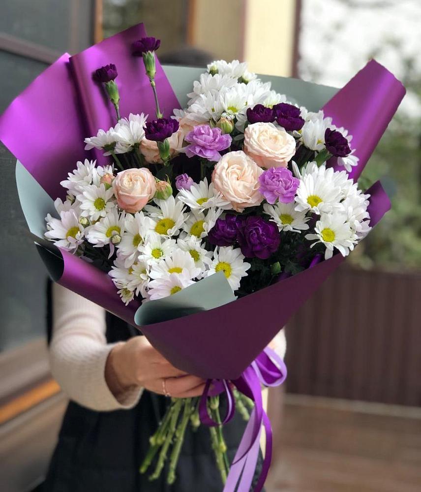 Букет цветов из: Хризантемы, Гвоздики и Розы в Апанасенковском