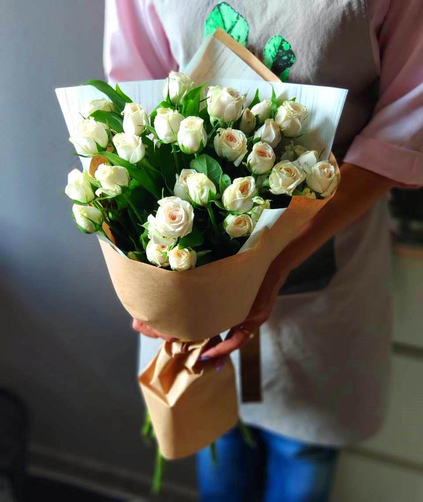 Букет цветов из: Розы в Апанасенковском