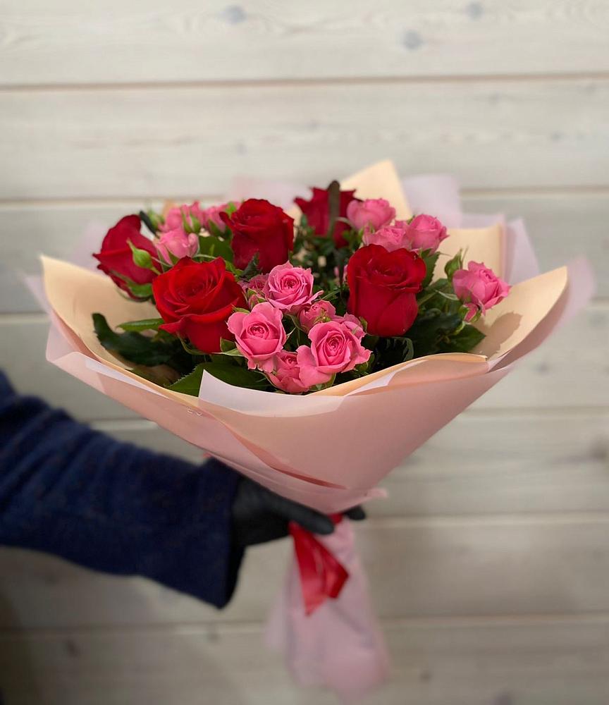 Букет цветов из: Розы в Апанасенковском