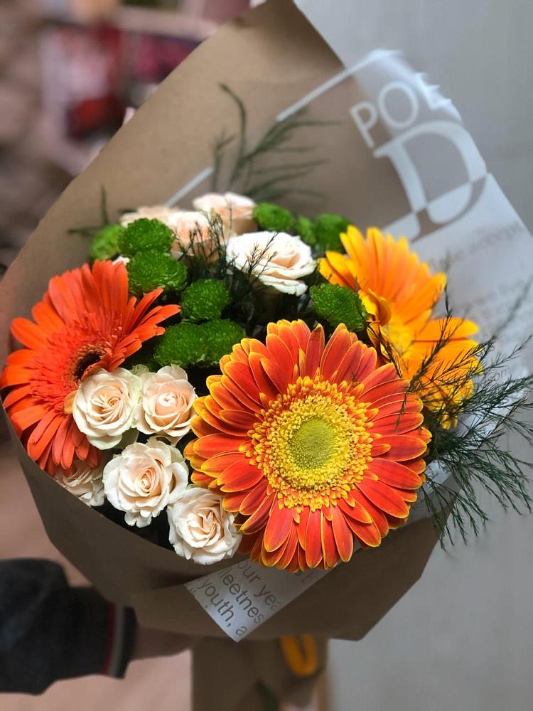 Букет цветов из: Герберы, Хризантемы и Розы в Апанасенковском