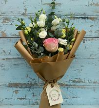 Букет цветов из:  Розы и Лизиантусы в Апанасенковском