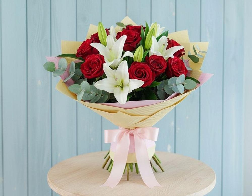 Букет цветов из: Лилии и Розы в Апанасенковском